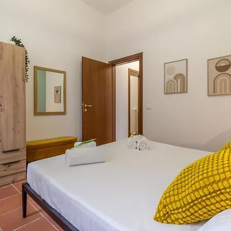Appartement Art Nouveau With Garden Near The Station Verona